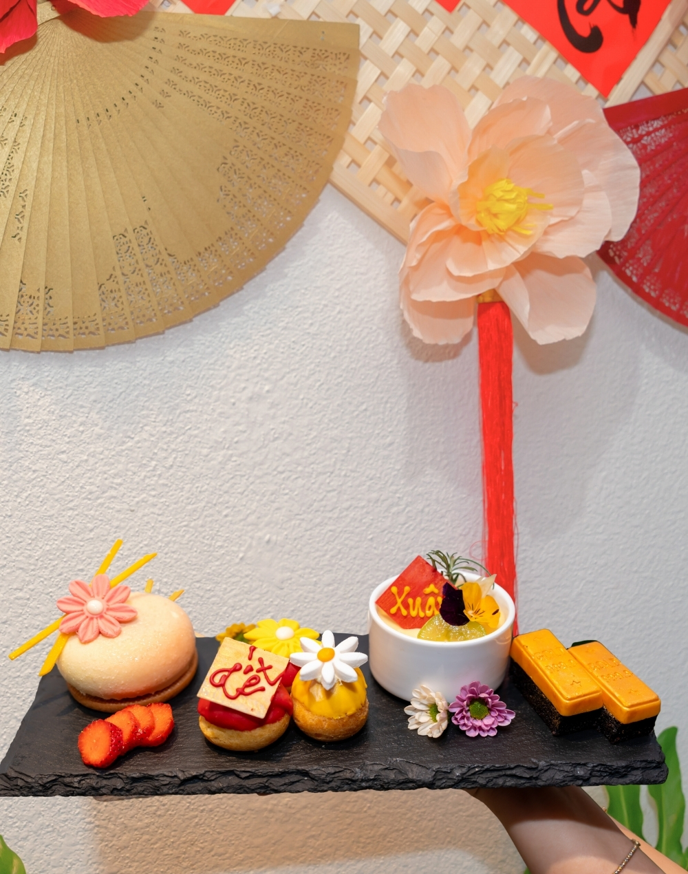 sweet cake by tet shape